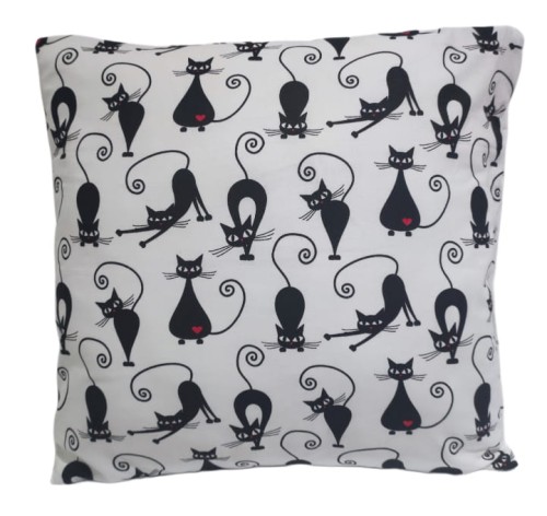 poszewka-na-poduszke-40x40cm w -koty-czarne-na-bialym-tle-dla-dzieci-z-bawelny.jpg