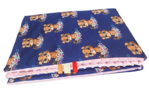 kocyk minky wesołe kotki 160x200 z rozowym minky.jpg