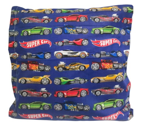 poszewka-bawelniana-na-poduszke-40x40-autka-na-granatowym-tle-bawelniana.jpg