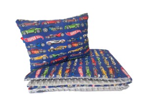 Kocyk z poduszką Minky 75x100 + 30x40 – wyścigówki / granatowy z szarym Minky – komplet chłopięcy