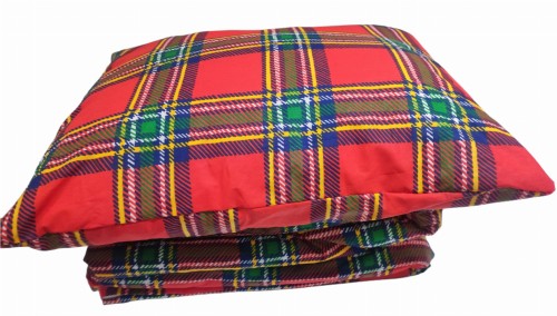 Komplet pościeli 140x200 w czerwono-białą kratę – klasyczny wzór, przytulna bawełna, idealna na święta.jpg