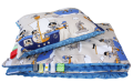 kocyk-minky-narzuta-na-lozko-140x200-z-poduszka-dwustronna-minky/bawełna-z-motywem-statek-piracki-z-niebieskim-minky-dla-chlopca.png