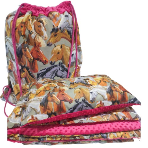 posciel-minky-bawelniana-100x135cm-do-przedszkola-w-konie-dla-dziewczynki-z-kocyk-z-poduszka-30x40cm-i-workiem-na-posciel-z-metka-na-imie.jpg